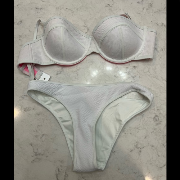 Triangl bikini. - Picture 1 of 3